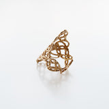 DELICATE LACE SHIELD RING